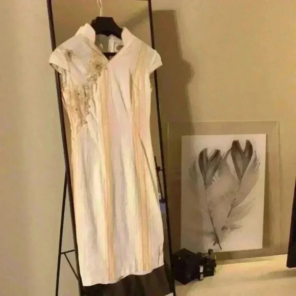 Customized Chinese Traditional Dress - Picture 1 of 12